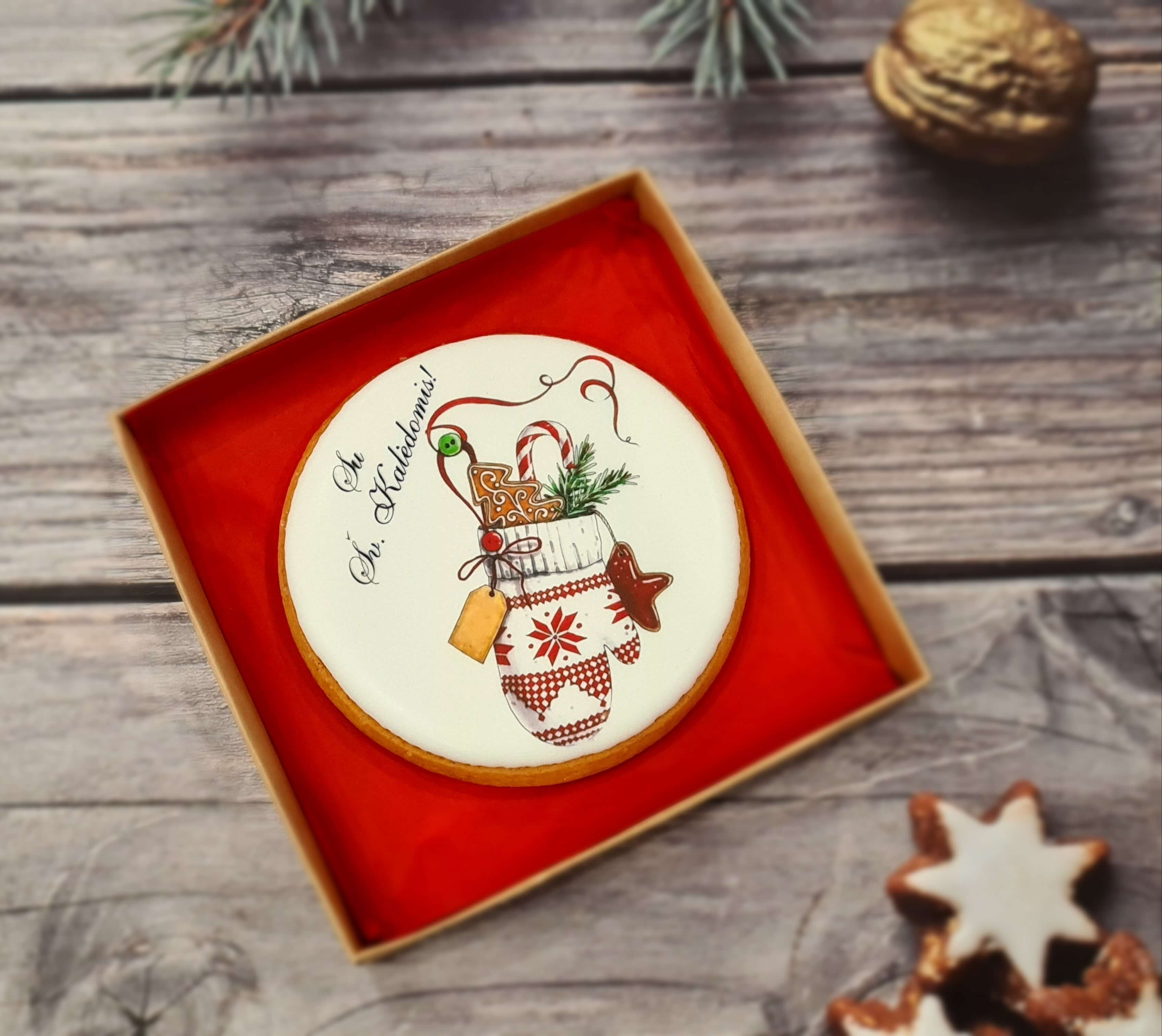 Dekoruotas imbierinis sausainis "Kalėdos - Šventinė pirštinė"